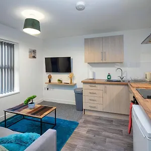 Bank Street 4 Apartment